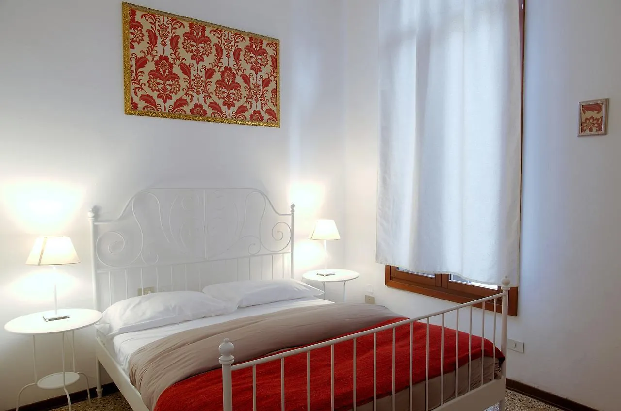 ** Maison d'hôtes La Fenice Venise Italie